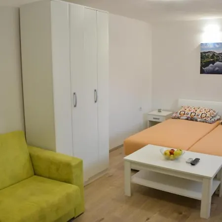 Hrupjela Apartman